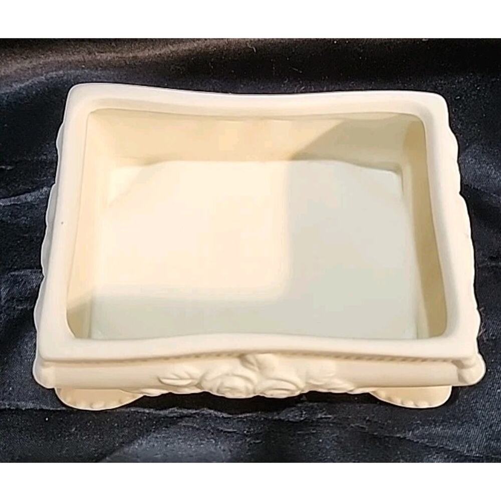 Vintage White Bisque Crafted Delicate Roses Rectangle Footed Trinket Box 4"X2" - Picture 6 of 9